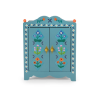 L'ARMOIRE EN BOIS DES MINOUCHKAS AVEC TROIS CINTRES